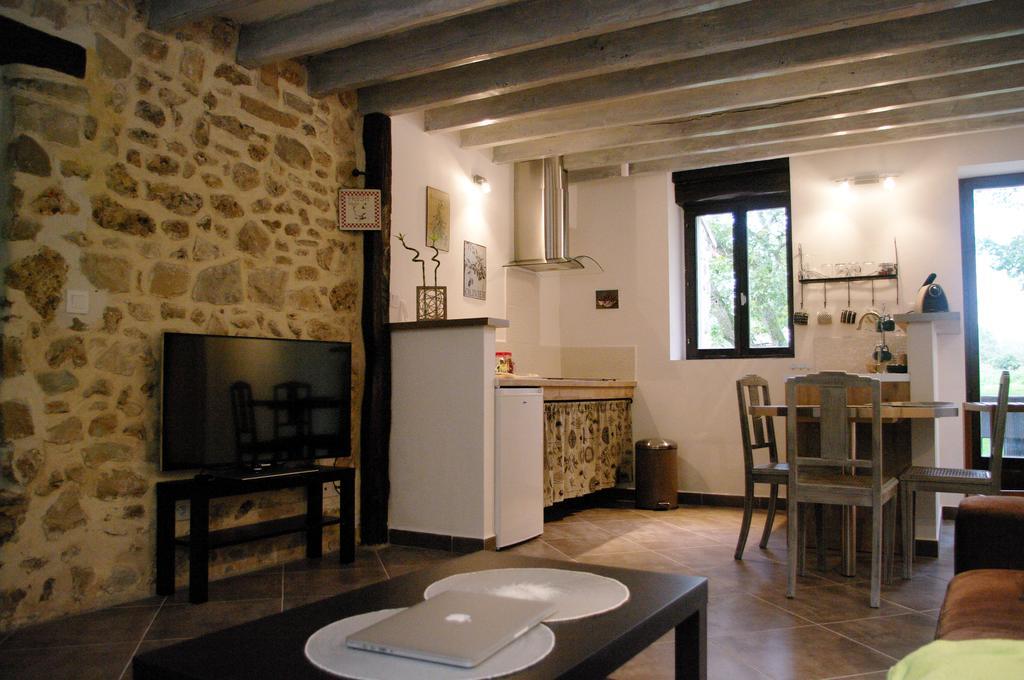Escalebelair Apartamento Fontenay-les-Briis Quarto foto